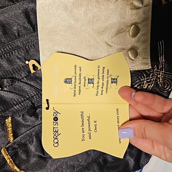 Pirate costume corset - Picture 3 of 5